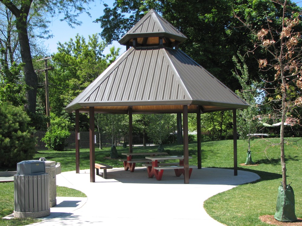 Field Park & Center